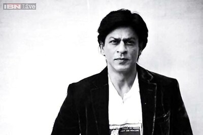 Go out and vote for people who you would like to see as your leader: Shah Rukh Khan