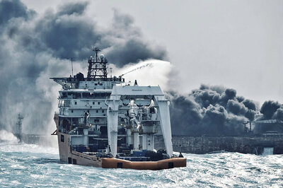 Burning Iranian Oil Tanker Sinks Off China Coast, 32 Crew Members Feared Dead