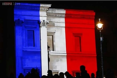 London lights up in French tricolour to mark terror deaths