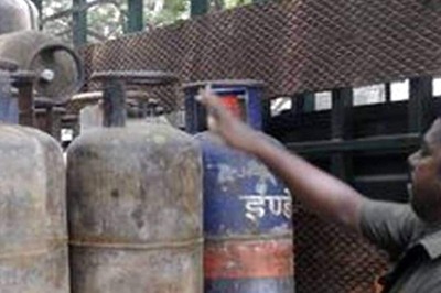 LPG, ATF Price Hike: Commercial LPG Cylinder Now Gets Costlier By Rs 102.5; Jet Fuel Up 3.22%