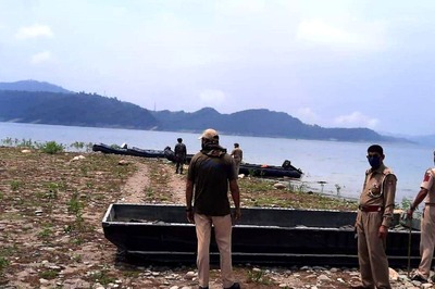 Mortal Remains of One Pilot of Chopper That Crashed into Ranjit Sagar Dam Found
