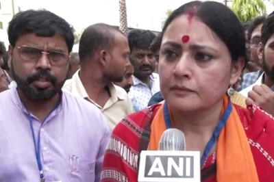 Agnimitra Paul's Car Attacked, Alleges BJP as Asansol Pick Concedes Defeat to TMC's Shatrughan Sinha in Bypolls