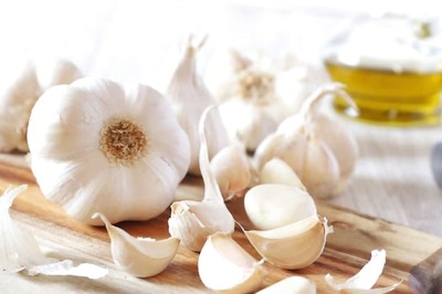 Garlic Can Be Harmful During Summers, Here's Why