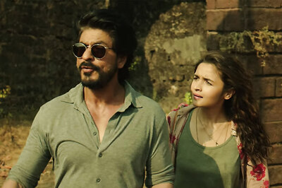 Dear Zindagi's Deleted Scene Featuring SRK and Alia Imparts a Beautiful Life Lesson