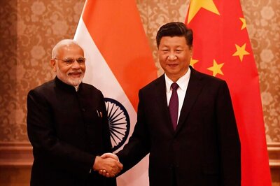 PM Narendra Modi Meets Chinese President Xi Jinping on Sidelines of BRICS Summit