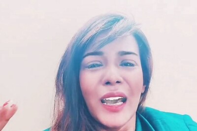 Troubles For Meera Mitun as Court Issues Non-Bailable Warrant in Derogatory Remark Case