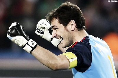 Reluctant saint Casillas keeps danger at bay