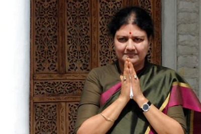 Sasikala Likely to be Sworn in as Tamil Nadu Chief Minister Tomorrow