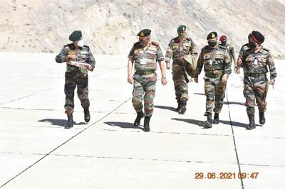CDS Gen Bipin Rawat Visits Forward Posts Along LAC with China in Central Sector