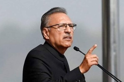 Prez Arif Alvi Questions 'Timing' of Pak Govt's Judicial Reforms, Says 'Wish to Play Positive Role' During Crisis