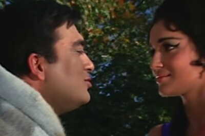 This Faiz Ahmed Faiz Ghazal Inspired Majrooh Sultanpuri's Teri Aankhon Ke Siva