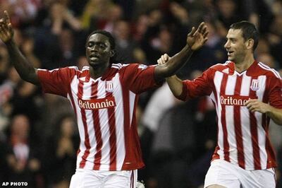 Huth's late goal gives Stoke 2-1 win over Villa