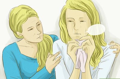 How to Comfort Your Daughter After a Break Up