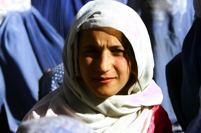 'Open The Schools': Afghan Girls Protest in Kabul, Call Out 'Betrayal' by Taliban