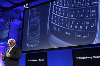 RIM unveils new BlackBerry to counter iPhone