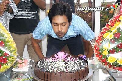 Varun in new avatar in 'Abbayi Class-Ammayi Mass'