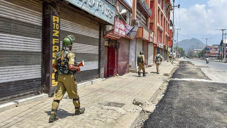 News18 Daybreak | Article 35A, Tharoor Targets PM and Other Stories You May Have Missed