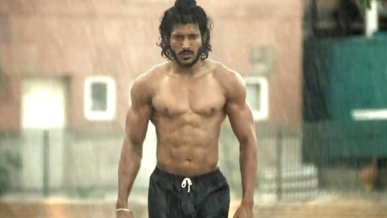 'Bhaag Milkha Bhaag' triumphs at Star Guild Awards