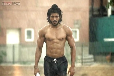 'Bhaag Milkha Bhaag' triumphs at Star Guild Awards