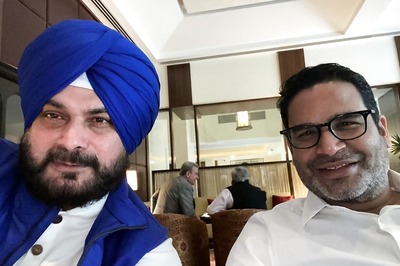‘Old Wine, Old Friends’: Sidhu Shares Photo With Prashant Kishor Moments After He Refused to Join Congress