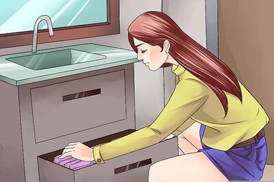 How to Deal With Getting a Period Home Alone