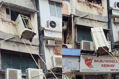 Mumbai Residents Removing Furniture from 1st Floor Using Ropes is 'Jugaad' at its Best