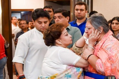Union Minister Jyotiraditya Scindia's Mother Madhavi Raje Dies After Prolonged Illness