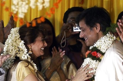 Tharoor suspects no foul play in Sunanda's death, claims she died due to medication: sources
