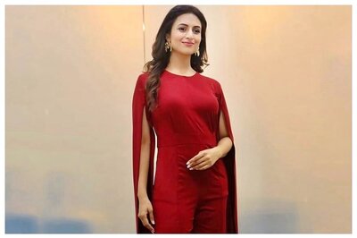 Divyanka Tripathi Blasted for Calling Coronavirus 'an Opportunity' to Quickly Finish Metro Work