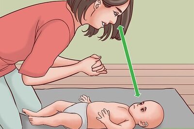 How to Massage a Newborn Baby