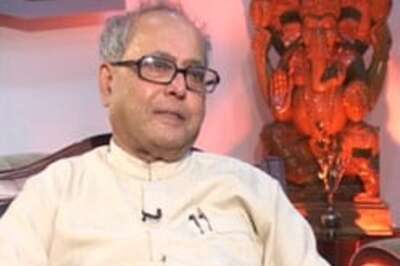 Govt briefs CPI(M) on foreign issues