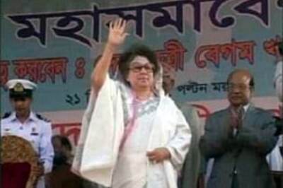 Ex-B'desh PM accused of terrorist links