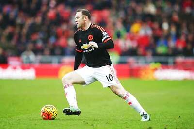 Manchester United need to win trophy to save season, says Wayne Rooney