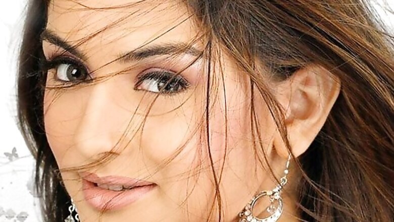 Hansika to get the JFW Woman Achiever award