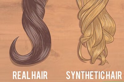 How to Put a Streak of Color in Your Hair