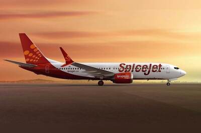 SpiceJet Loaders On Strike at Mumbai Airport Over Salary Cuts, Baggage Delivery Disturbed