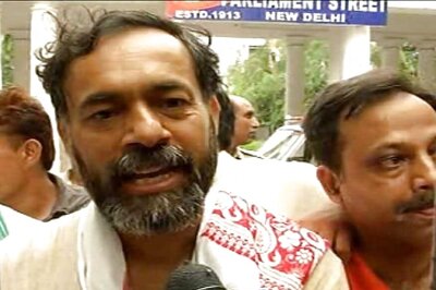 Prashant Bhushan & Yogendra Yadav Detained by Delhi Police at Anti-CAA Protest