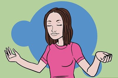 How to Help Shy Kids Make Friends