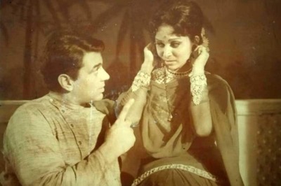 When Waheeda Rehman Revealed That Dharmendra Felt Uncomfortable Around Her
