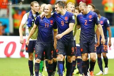 World Cup 2014: Spain's tiki-taka put to the sword by the Robin-Robben show