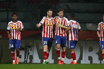 ISL 2016: Atletico de Kolkata Play Out 1-1 Draw Against Kerala Blasters, Book Play-Offs Berth
