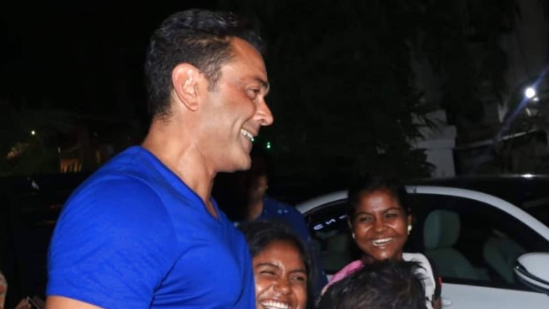 Bobby Deol Wins The Internet After Video Of Him Hugging, Posing With Street Kids Goes Viral; Watch