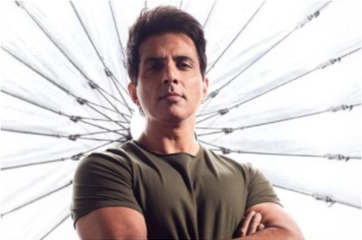 Sonu Sood Shares Excitement to Shoot for Chiranjeevi's Acharya, Gives Sneak Peek into Huge Set