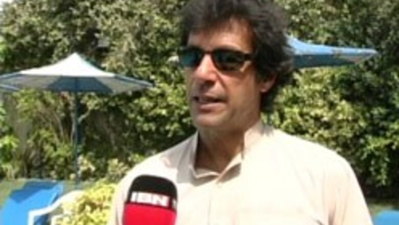 Imran offers free treatment to Geelani