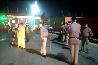 6 Migrant Workers Walking from Haryana to Bihar Crushed to Death by Bus in Muzaffarnagar