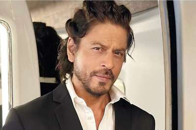 Shah Rukh Khan Sends 'Big Hug' To Fans On Eid, Jawan Star Asks All To Be 'Kind and Compassionate'