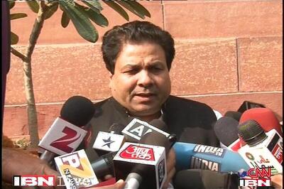 Rajiv Shukla apologises for Mani Shankar's animal remark