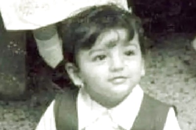 Who Is He? Identify The Bollywood Star In This Unseen Picture