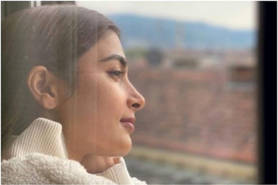 Pooja Hegde Fan Asks Her for a Nude Pic, Here's What She Shared