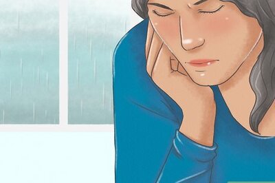 Parenting When Depressed: How to Manage Your Symptoms & Be a Good Mom